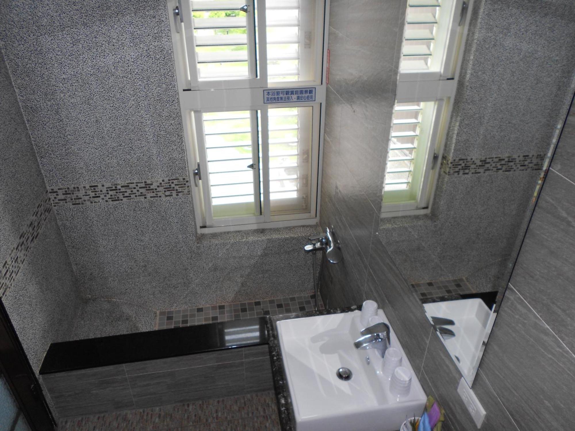 Langkawi B&B Luodong Exteriör bild
